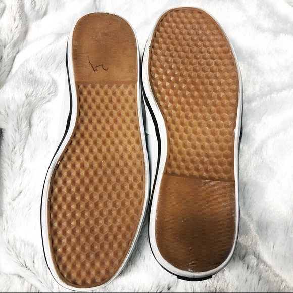 Disney Mickey Mouse White Zip Up Sneaker Size 7 - Picture 8 of 8